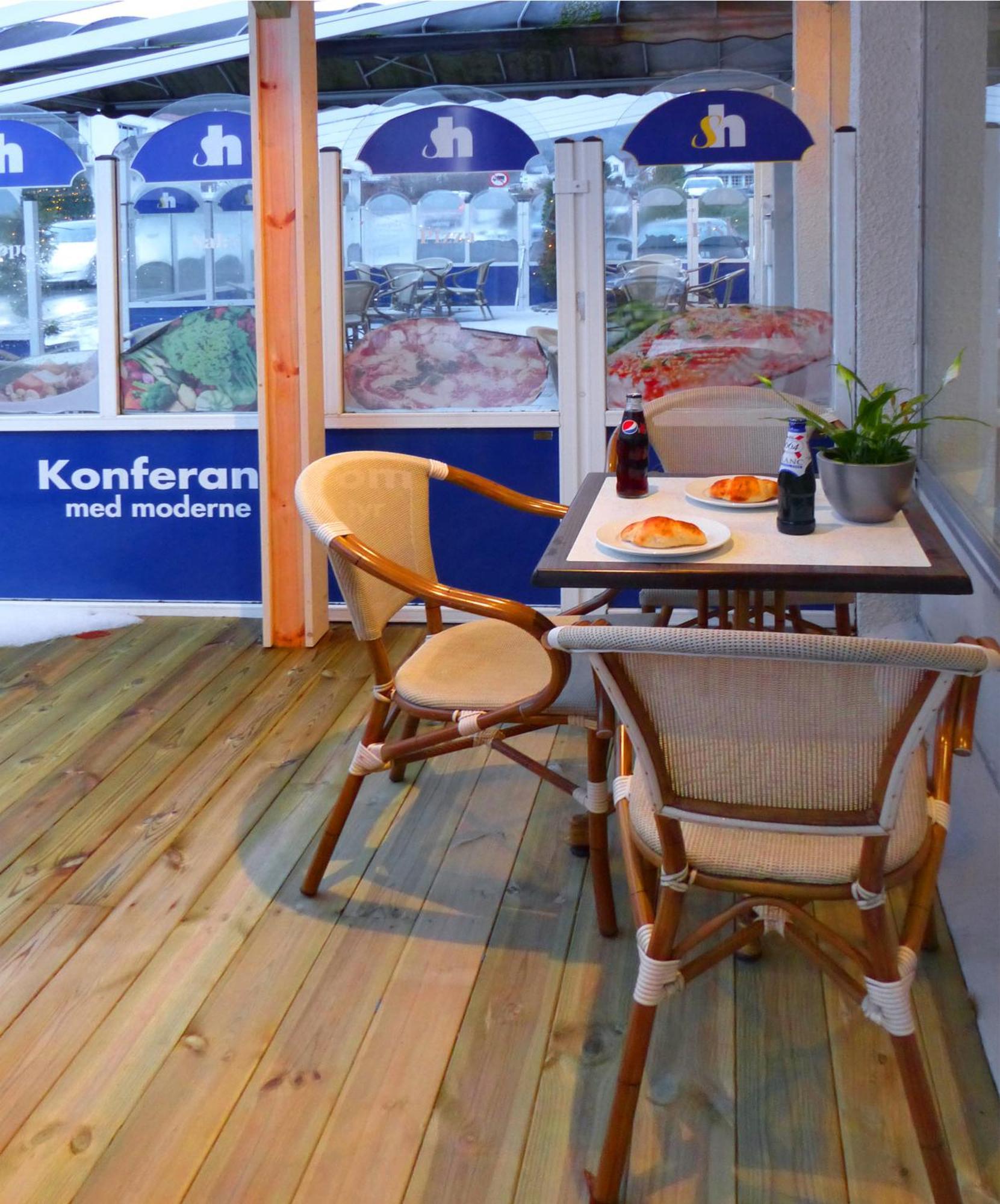 Sentrum Hotel Nordfjordeid Esterno foto