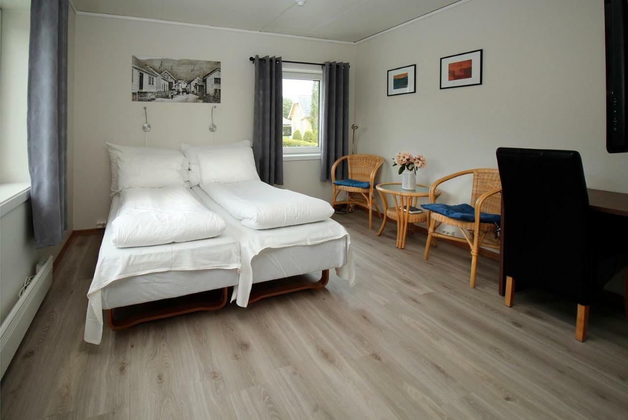 Sentrum Hotel Nordfjordeid Esterno foto