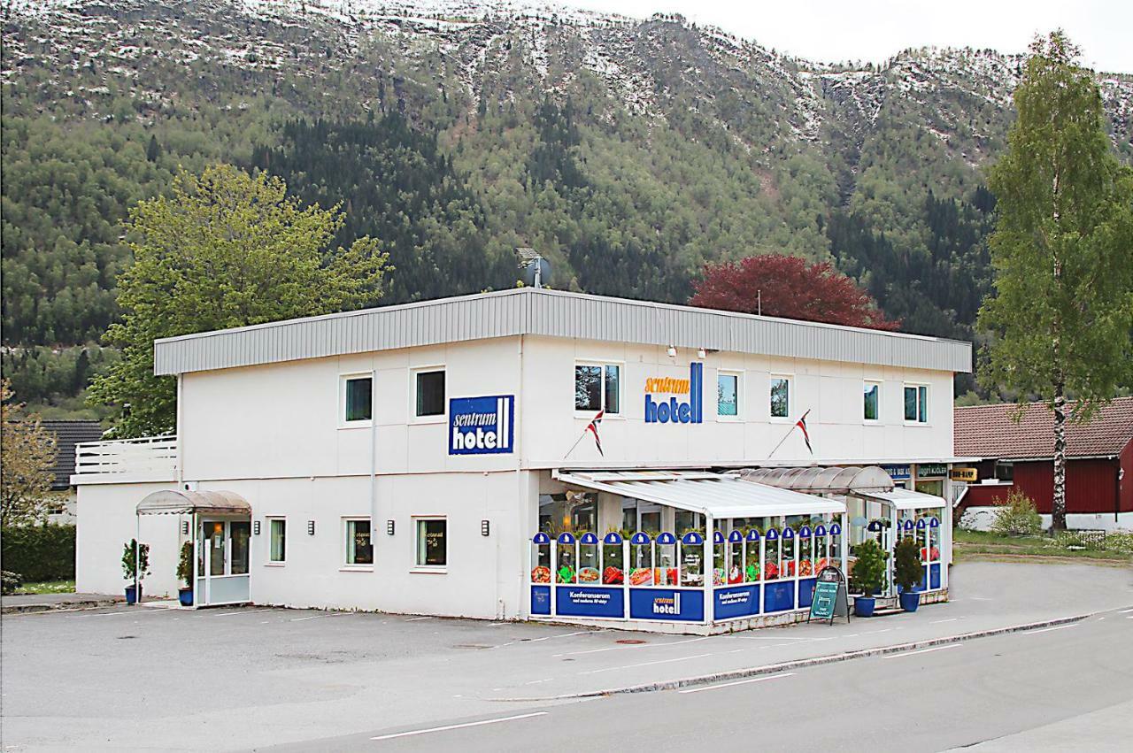 Sentrum Hotel Nordfjordeid Esterno foto
