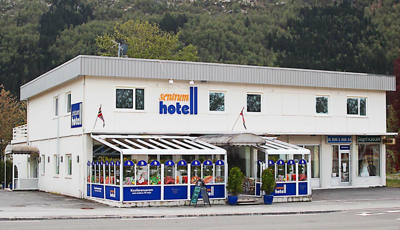 Sentrum Hotel Nordfjordeid Esterno foto